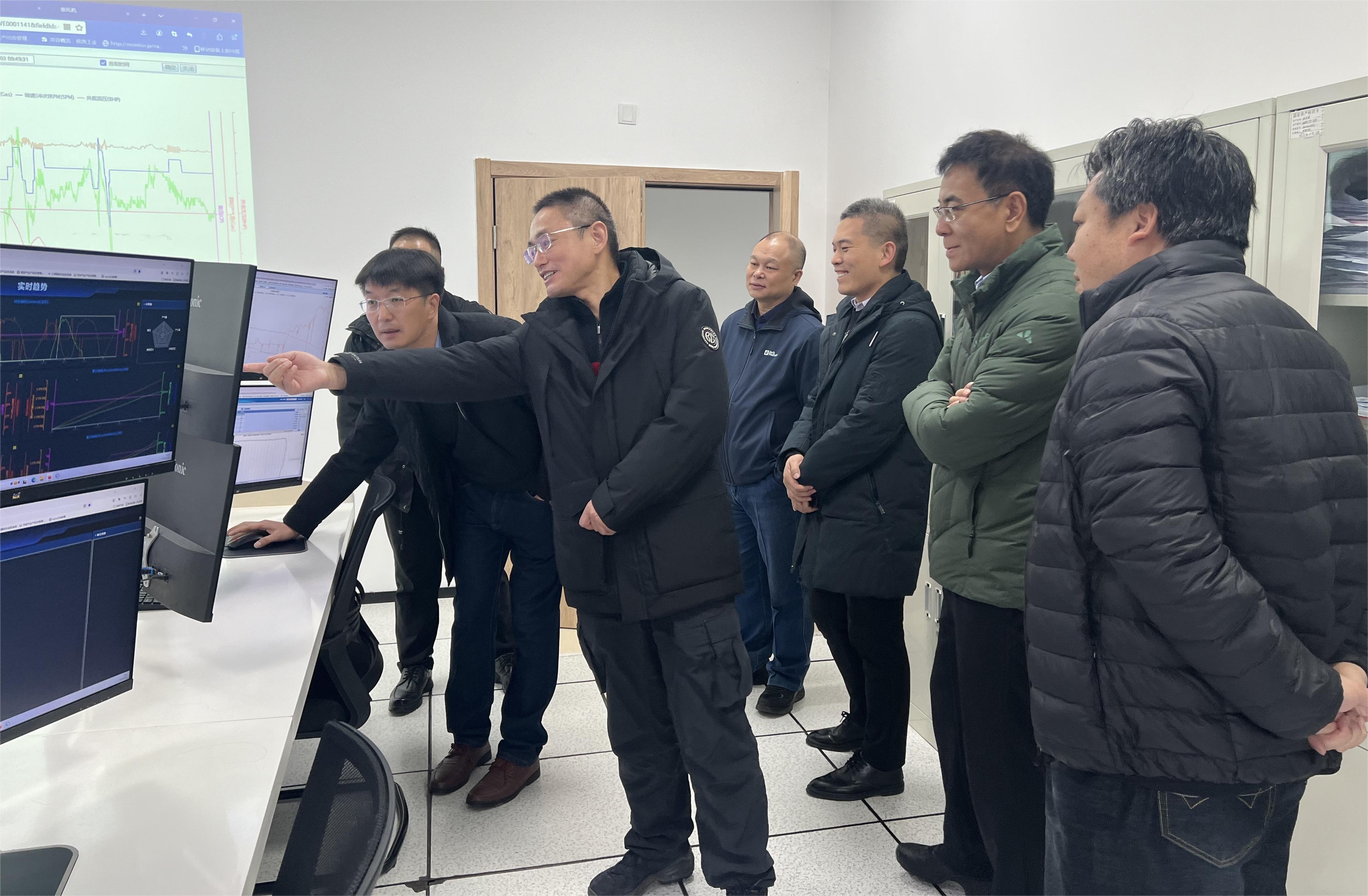 鑫泰集團副總裁、亞美能源總經理龔池華一行蒞臨萬普隆考察調研